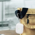 ETUI SILIKONOWE OBUDOWA DO APPLE AIRPODS 4 COVER CASE KARABIŃCZYK - BIAŁY
